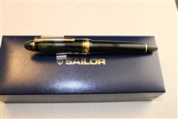 Sailor 1911L Champagne Fountain Pen